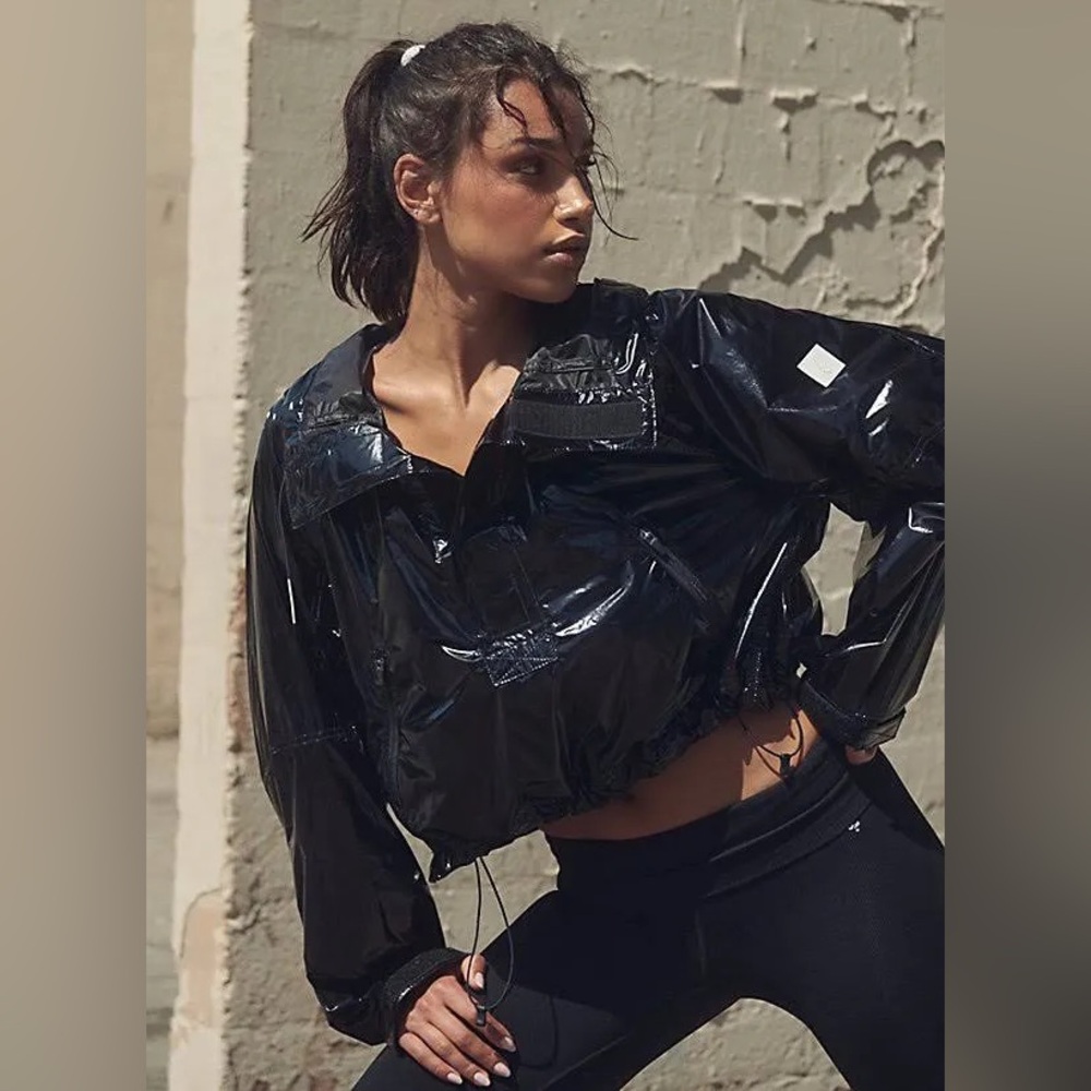 FREE PEOPLE FP Movement NEW Dew Drop Packable Rain Jacket NEW Size M Shiny Black - Picture 2 of 16